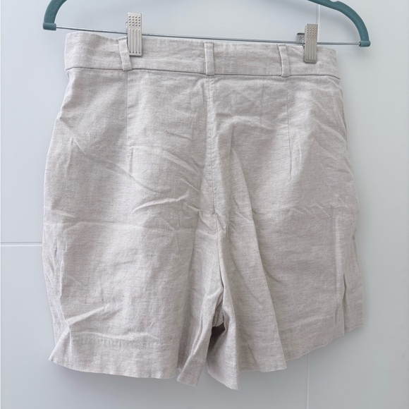 Beige Linen Shorts - Picture 2 of 4